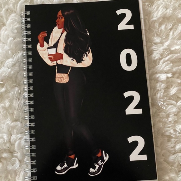 Custom "IT Girl" Journal - Picture 2 of 4